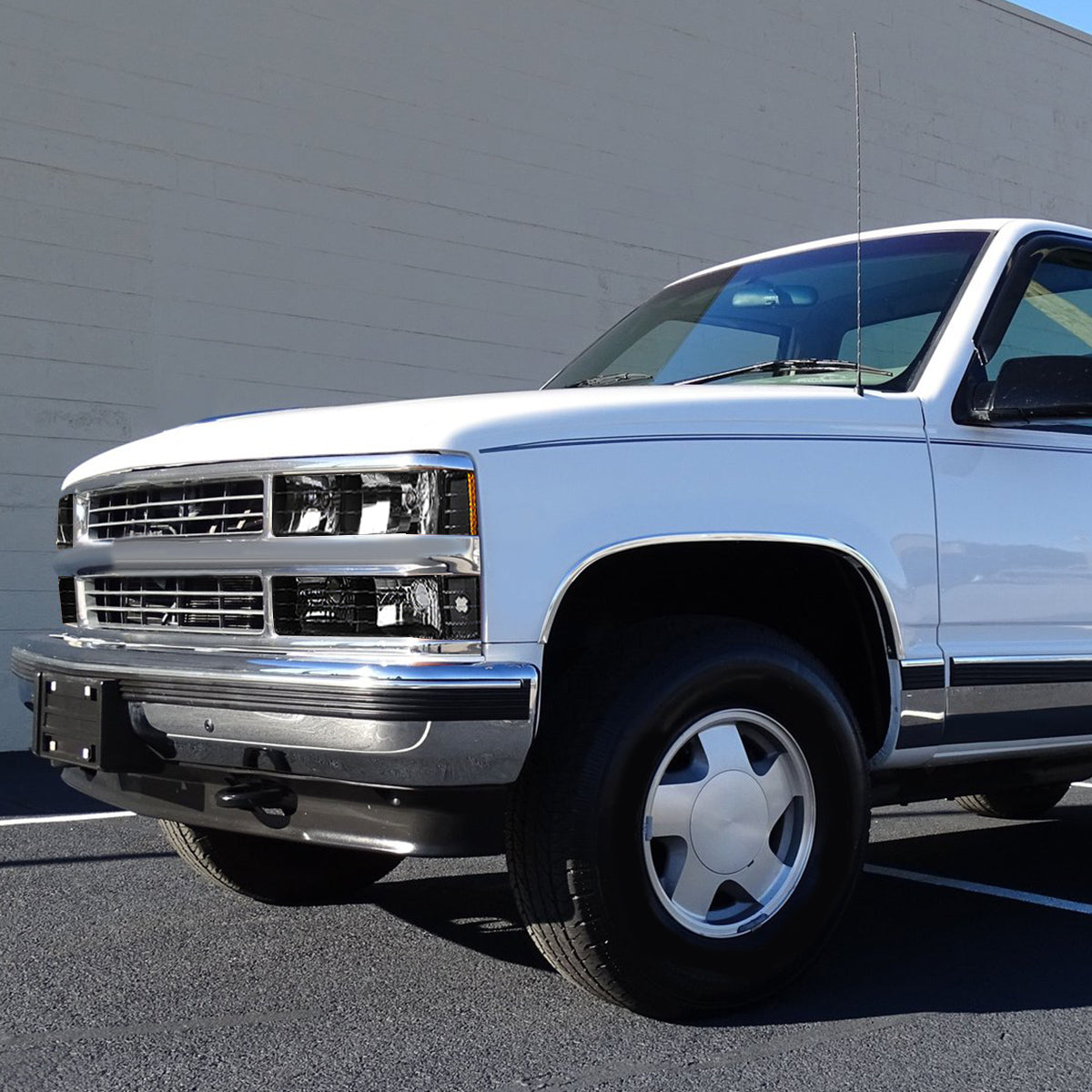 Black Housing OE Style Headlights <br> 94-02 Chevy C/K 1500 2500 3500 Suburban, Tahoe